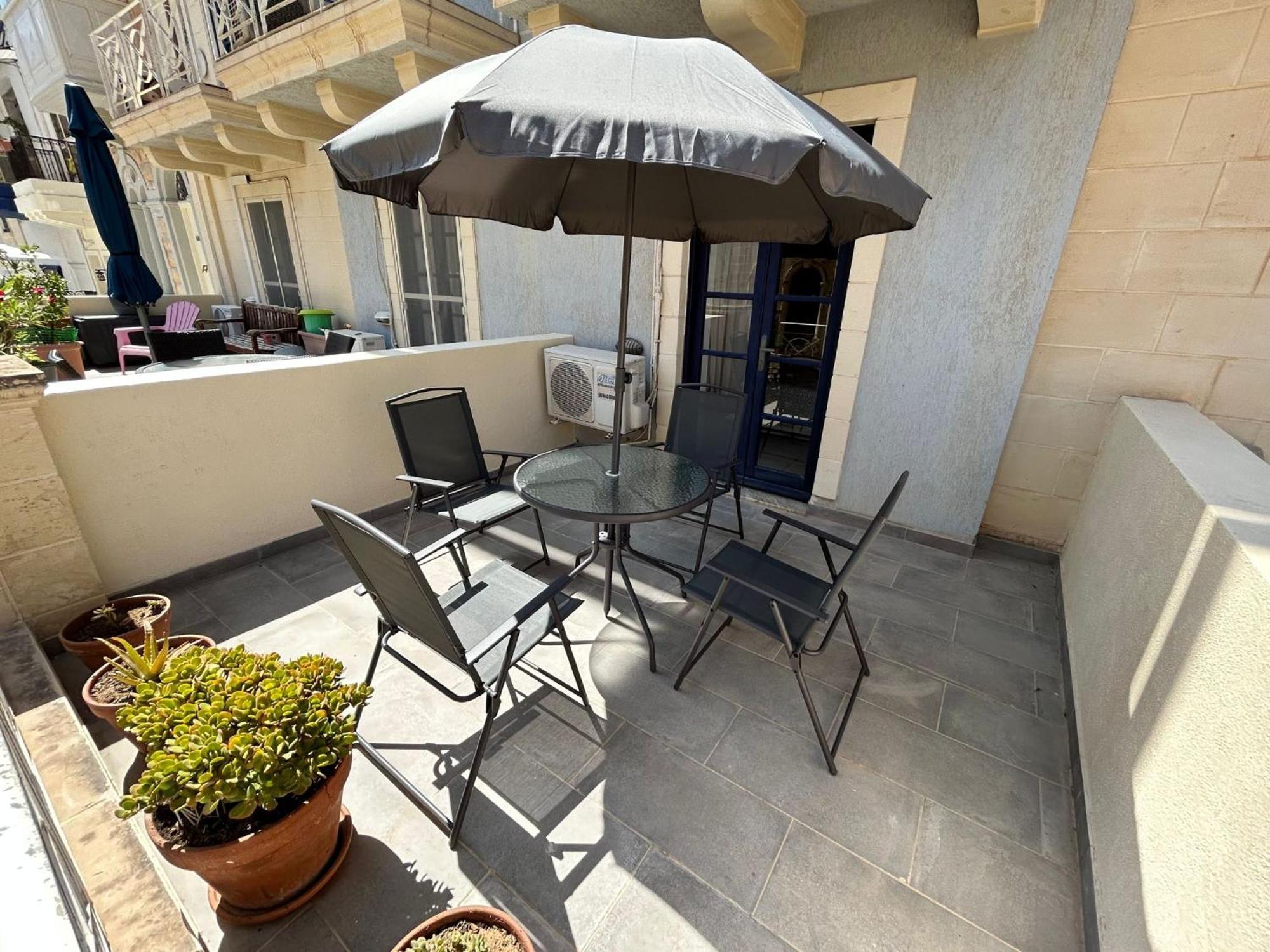 Sliema Apartment Luaran gambar